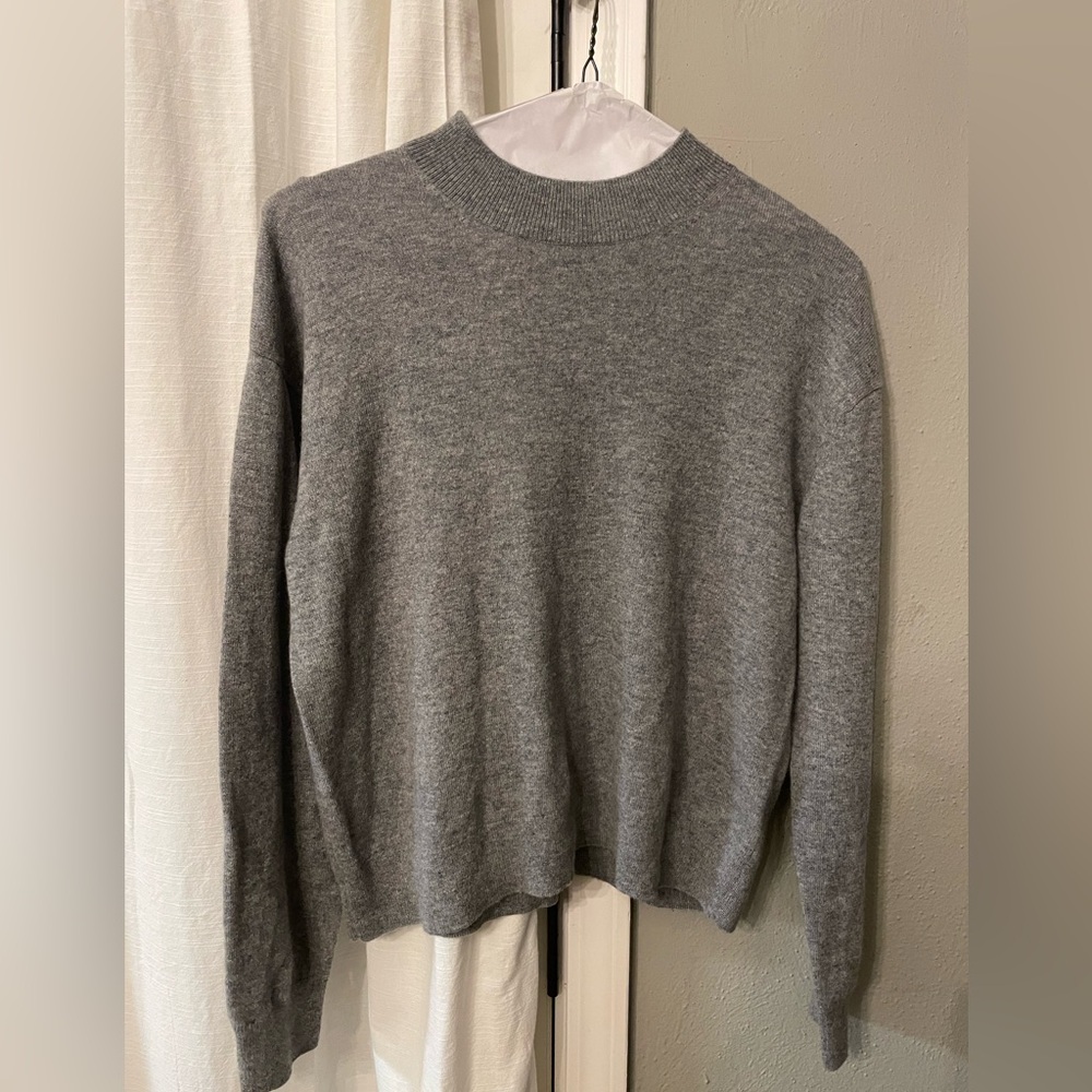 Quince Women’s Classic Gray Crewneck Sweater
